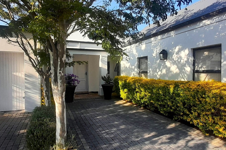 4 Bedroom Property for Sale in Silwerstrand Golf And River Estate Western Cape
